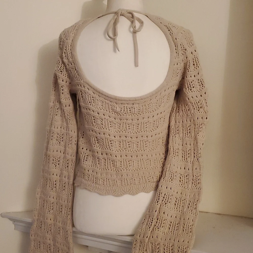 Vintage Hollister Cream Crochet Knit Crop Sweater Top Size L - Picture 2 of 5